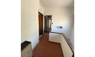 CASA + DEPÓSITO - ESTADO DE ISRAEL Y SAN MARTIN