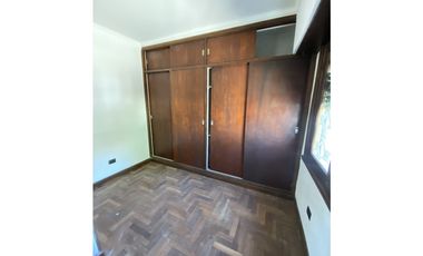 CASA + DEPÓSITO - ESTADO DE ISRAEL Y SAN MARTIN