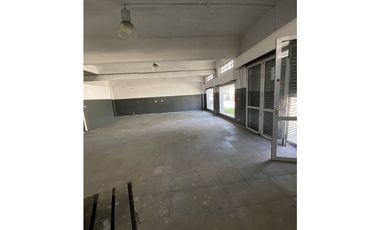 CASA + DEPÓSITO - ESTADO DE ISRAEL Y SAN MARTIN