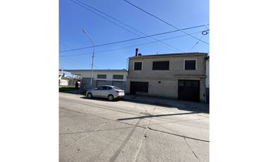 CASA + DEPÓSITO - ESTADO DE ISRAEL Y SAN MARTIN