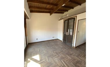 CASA + DEPÓSITO - ESTADO DE ISRAEL Y SAN MARTIN