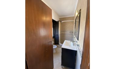 CASA + DEPÓSITO - ESTADO DE ISRAEL Y SAN MARTIN