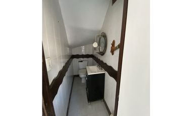 CASA + DEPÓSITO - ESTADO DE ISRAEL Y SAN MARTIN