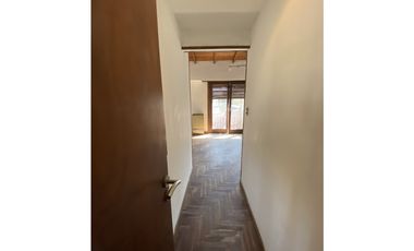 CASA + DEPÓSITO - ESTADO DE ISRAEL Y SAN MARTIN