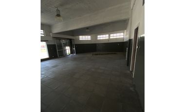 CASA + DEPÓSITO - ESTADO DE ISRAEL Y SAN MARTIN