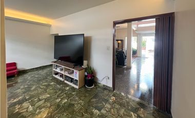 VENTA CASA 6 AMB C/ COCHERA. PUMACAHUA 1000, PARQUE CHACABUCO, CABA