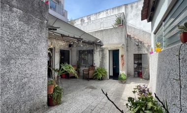 VENTA CASA 6 AMB C/ COCHERA. PUMACAHUA 1000, PARQUE CHACABUCO, CABA