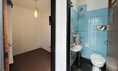 VENTA CASA 6 AMB C/ COCHERA. PUMACAHUA 1000, PARQUE CHACABUCO, CABA