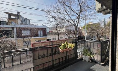 VENTA CASA 6 AMB C/ COCHERA. PUMACAHUA 1000, PARQUE CHACABUCO, CABA