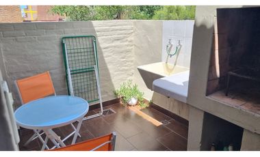 Dpto. en dúplex 3 amb. a 1 cuadra de la playa!!!