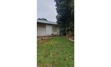 VENTA/ CASA  2 AMBIENTES  CON PARQUE/ MAR DEL PLATA