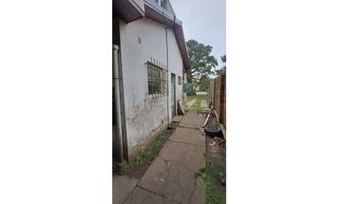 VENTA/ CASA  2 AMBIENTES  CON PARQUE/ MAR DEL PLATA