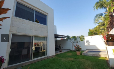 MODERNA CASA ,FRACCIONAMIENTO CON VIGILANCIA EN JIUTEPEC.,4 RECÁMARAS, 4 1/2 BAÑOS