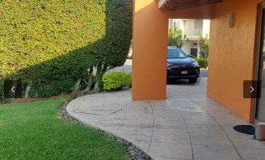 MODERNA CASA ,FRACCIONAMIENTO CON VIGILANCIA EN JIUTEPEC.,4 RECÁMARAS, 4 1/2 BAÑOS