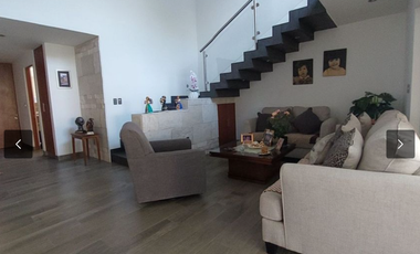 MODERNA CASA ,FRACCIONAMIENTO CON VIGILANCIA EN JIUTEPEC.,4 RECÁMARAS, 4 1/2 BAÑOS