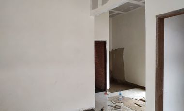 Rumah murah dgn fasilitas umum kolam renang.