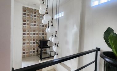 Dijual Rumah unik , siap huni  di Harmoni 2 BNR