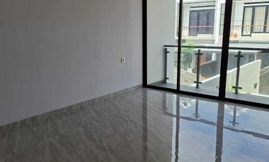 BRAND NEW VILLA JUAL VILLA SIAP HUNI Lokasi kertalangu