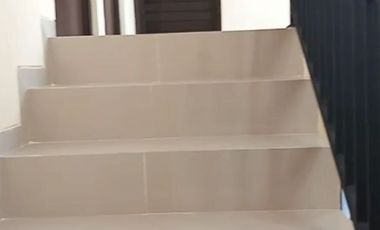 Dijual Rumah American Style di Perumahan Adyna, Tasikmadu Malang