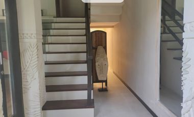 Dijual Villa full furnitur kawasan jl mertasari sanur lokasi strategis