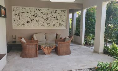 Dijual Villa full furnitur kawasan jl mertasari sanur lokasi strategis
