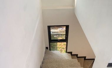 Rumah Ready Unit 2 Lantai Viral Cashback Sepeda Motor