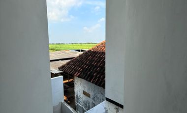 Rumah Ready Unit 2 Lantai Viral Cashback Sepeda Motor