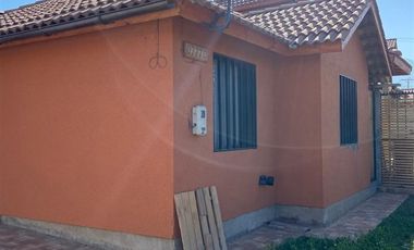 Casa en Venta en CONDOMINIO CERRADO