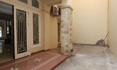 Sewa Rumah 2lantai, onegate sistem, lokasi dekat banyak fasum