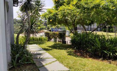 “Perpaduan Alam & Modern: Tempat Tinggal Eksklusif di Pusat Bogor”