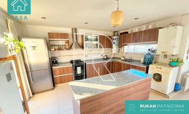 #AlquilerRUKAN | Casa 2 Habitaciones (140 m2) | Barrio 13 DE DICIEMBRE|Av. HOLANDA | Caleta Olivia.-