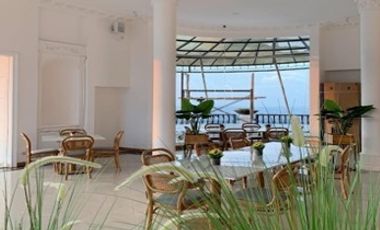 Dijual Restoran dan Cafe Cantik Luas di Bukit Gombel, Kota Semarang