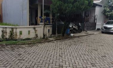 Dijual Rumah Hook Hitung Tanah di Komplek Arcadia, Tangerang