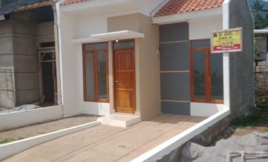 Rumah datar murah pinggir jalan desa