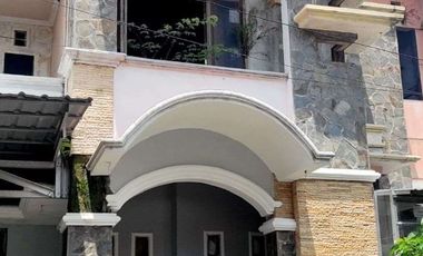 RUMAH DI PERUM DELTA JONGBIRU NO 12, JONGBIRU, GAMPENGREJO KEDIRI