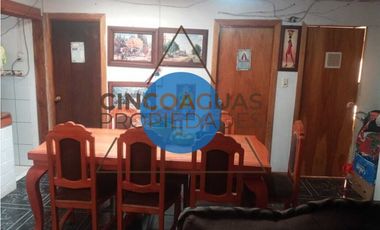 Casa en Cabildo 4 dormitorios y gran terreno