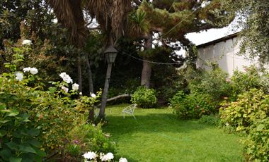 CASA EN VENTA / 3 DORM-2BAÑOS / PRECIOSO JARDÍN