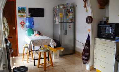 CASA EN VENTA / 3 DORM-2BAÑOS / PRECIOSO JARDÍN