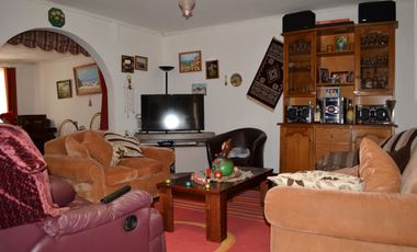 CASA EN VENTA / 3 DORM-2BAÑOS / PRECIOSO JARDÍN