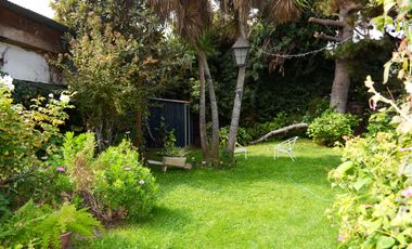 CASA EN VENTA / 3 DORM-2BAÑOS / PRECIOSO JARDÍN