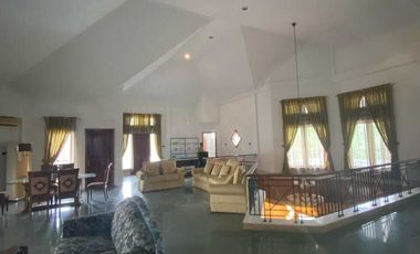 RUMAH MEWAH 2 LANTAI