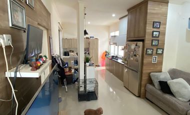 Rumah 2lt 150m2 kaw elit pusat kota gatsu tengah jl6mtr garase 2mobil