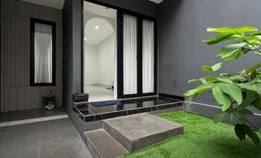 Dijual Cepat Townhouse di Kebon Jeruk, carport 5-6 mobil.Jakarta Barat
