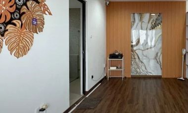 Dijual Cepat Townhouse di Kebon Jeruk, carport 5-6 mobil.Jakarta Barat