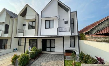 Rumah Siap Huni Dua Lantai Di Pamulang