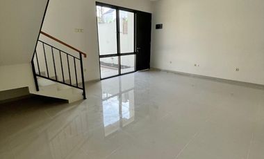 Rumah Siap Huni Dua Lantai Di Pamulang