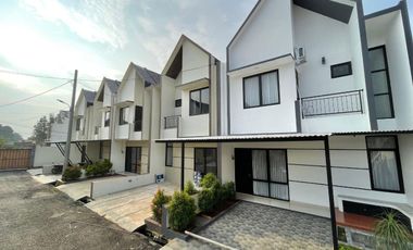 Rumah Siap Huni Dua Lantai Di Pamulang