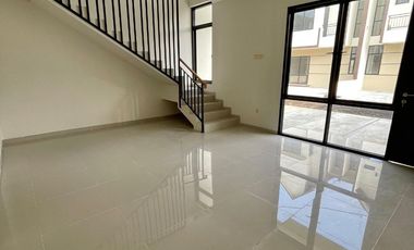 Rumah Siap Huni Dua Lantai Di Pamulang