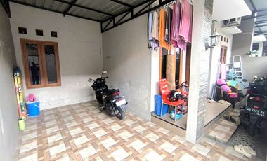 Rumah Bagus Nyaman di Mini Cluster Kadipiro Dekat UNISRI