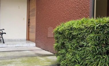 renta casa en condominio remodelada en lomas del sol